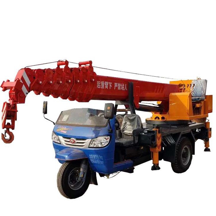 Three-wheeled Crane